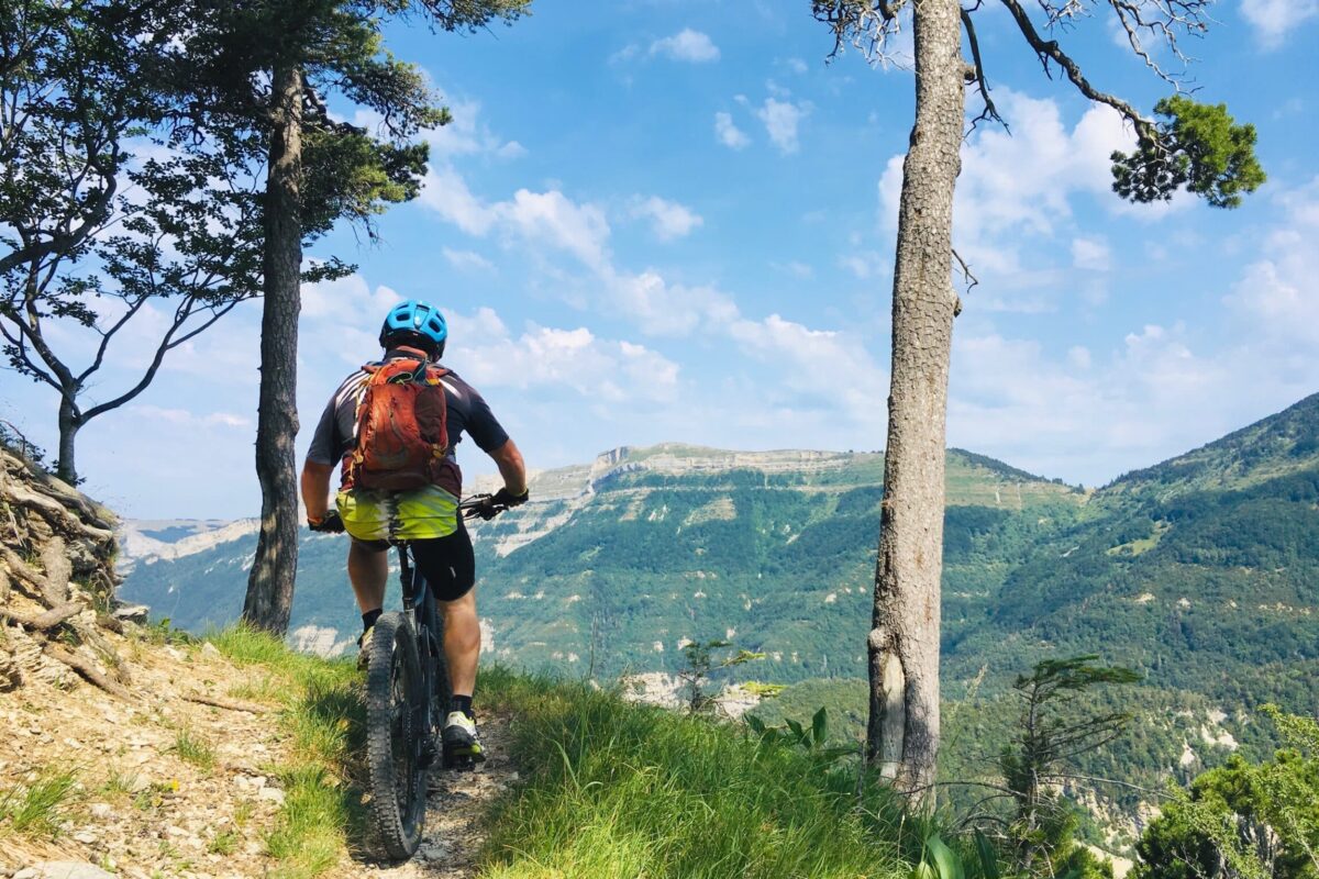 VTT dans les Alpes du Sud