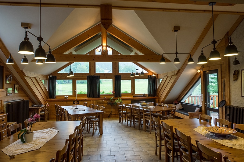 la salle de restaurant d'arcanson